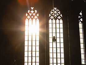 light_through_church_windows